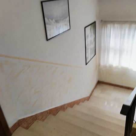 A Due Passi Apartment Arezzo Bagian luar foto