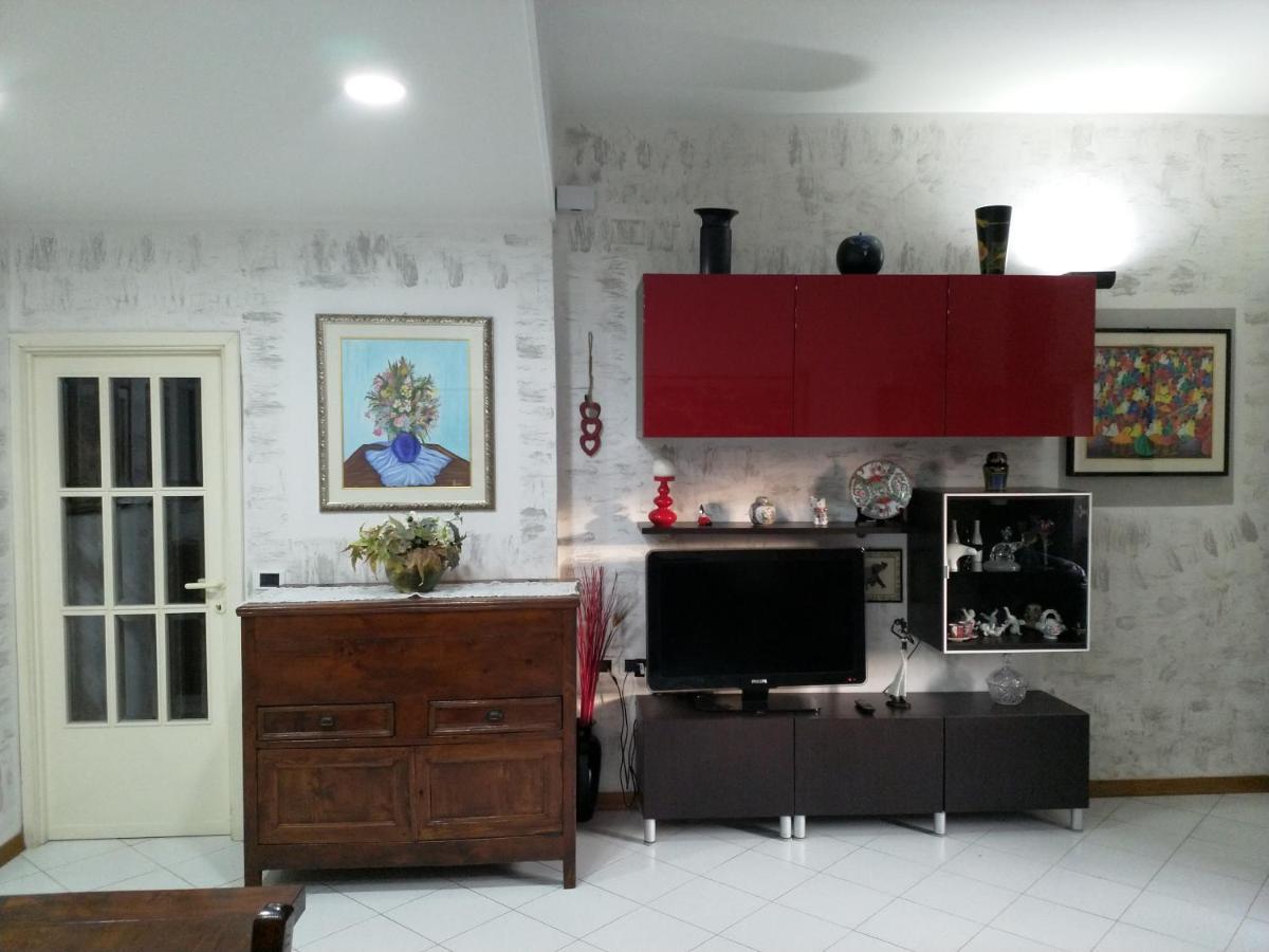 A Due Passi Apartment Arezzo Bagian luar foto